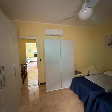 Mae Cosy - With Ac And Near Beaches مونتيروسّو ال ماري