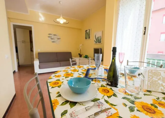 Mae Cosy - With Ac And Near Beaches